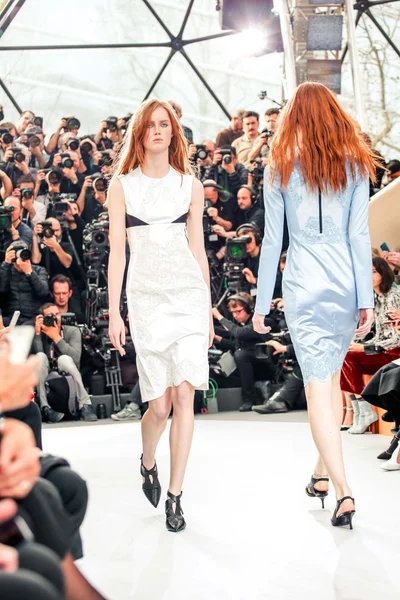 Look 20
